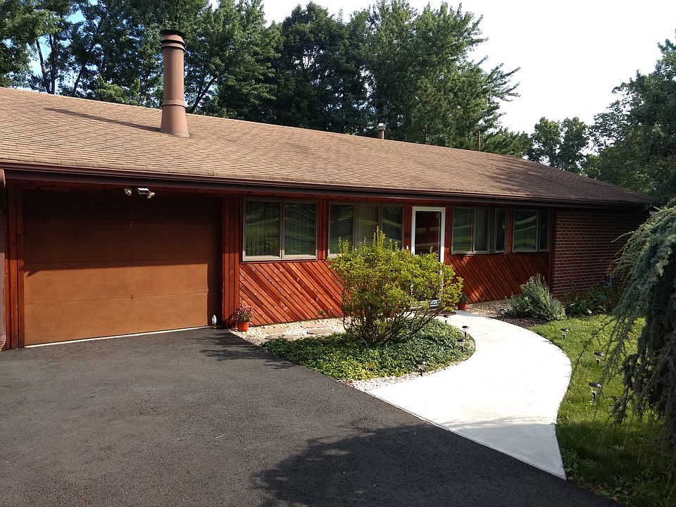 2nd image of 110 Kendall Rd