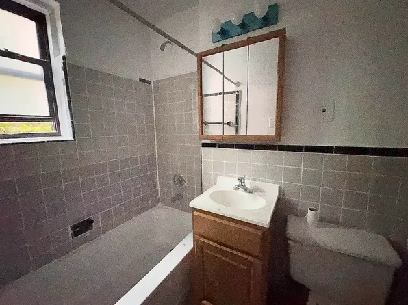 2674 Valentine Avenue image 5 of 5