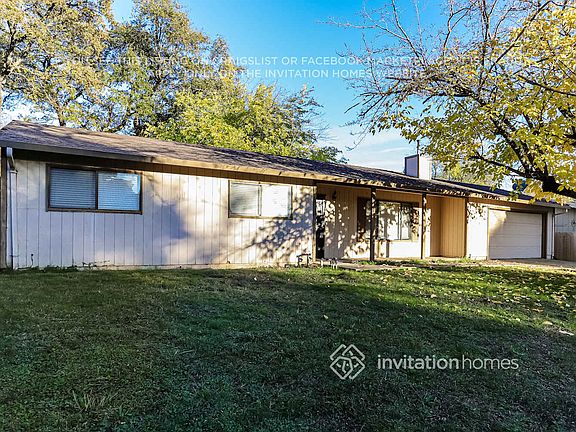 3rd image of 4415 Patterson Dr