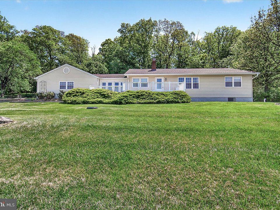 1st image of 4113 Baker Valley Rd