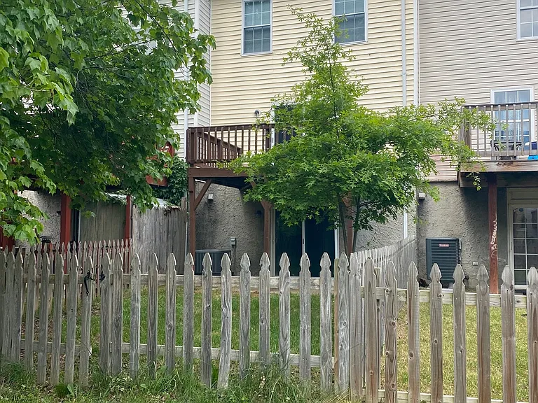 1046 Agate Dr #1 — Photo 12