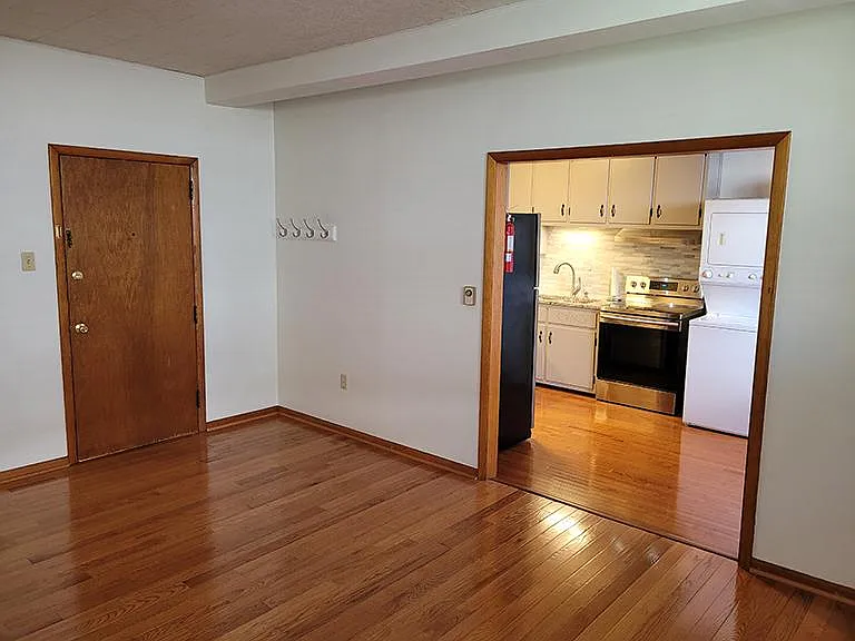12 N Hanover St #2 — Photo 7