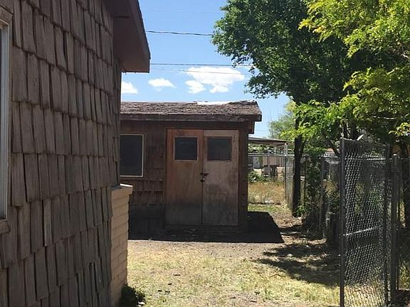 4th image of 304 Coyote Canyon Dr