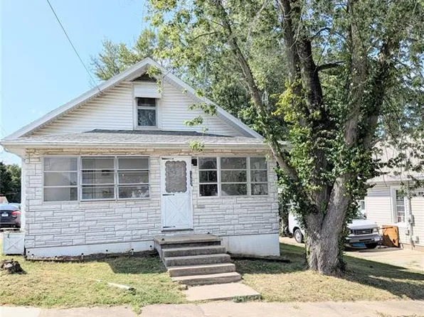 1305 Jefferson St, Chester, IL 62233