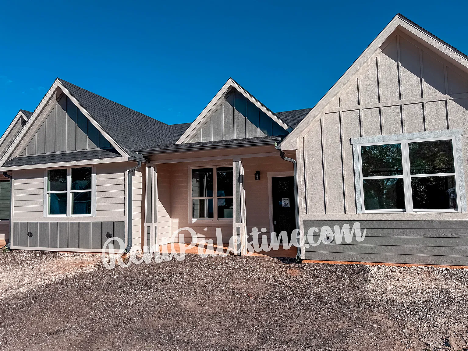 2 bed, 1035 sqft, $1,495 — Photo 2