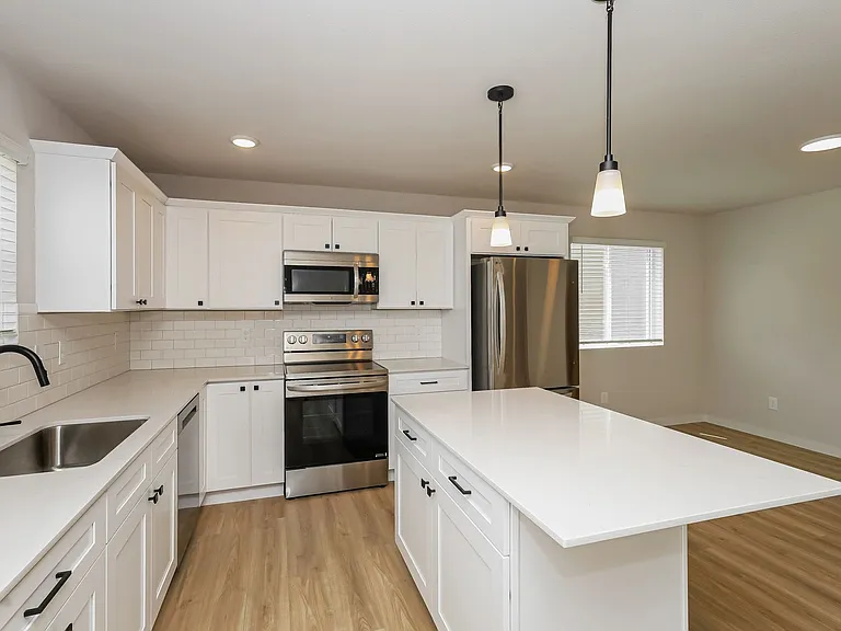 8191 Crestbrook Ct — Photo 9