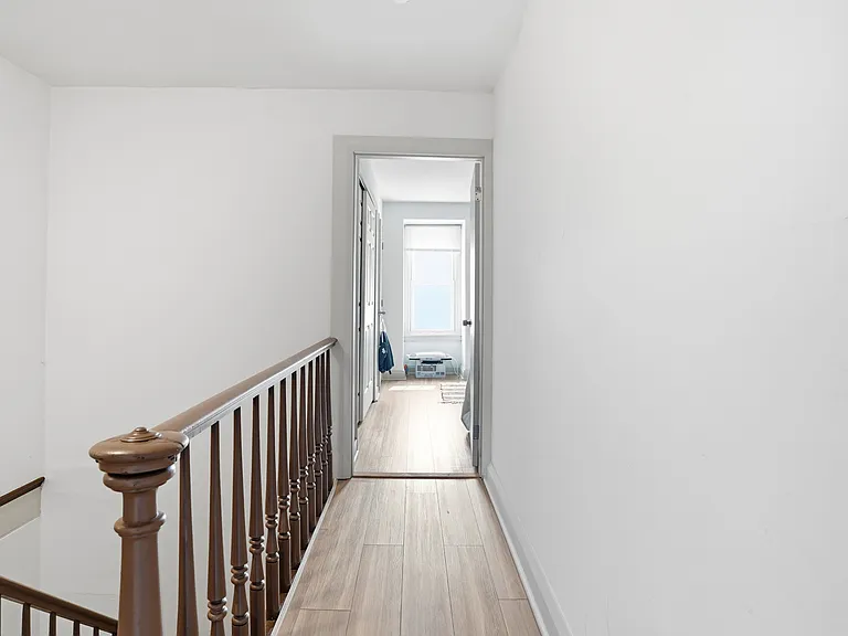 100 Potter St #6 — Photo 13