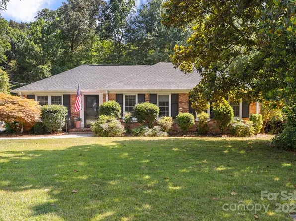 2816 Spring Valley Rd, Charlotte, NC 28210