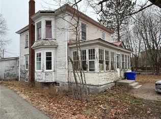 13 Lake Ave, McAdam, NB E6J 1N5