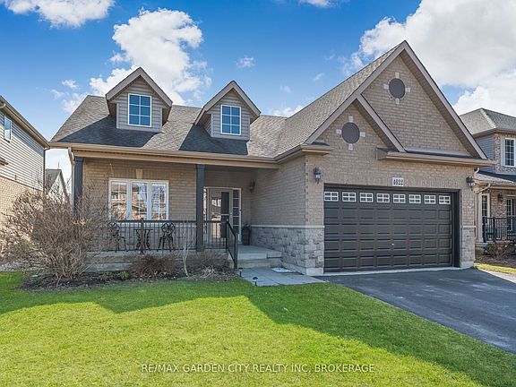 2nd image of 4022 Bush Cres