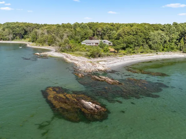 44 Pocahontas Road, Kittery, ME 03905