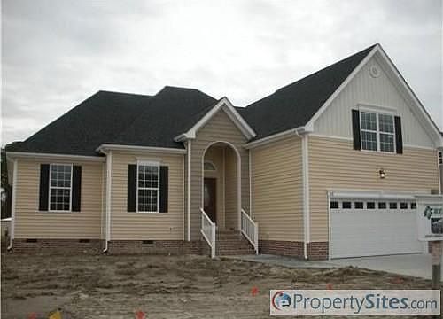 1st image of 832 Dawson Cir