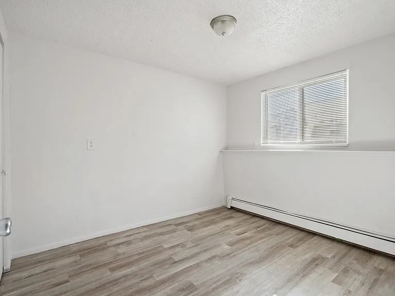 253 N Vine St #3 — Photo 12
