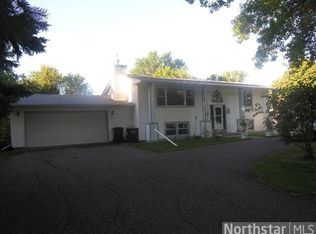 2595 Bobolink Rd, Long Lake, MN 55356