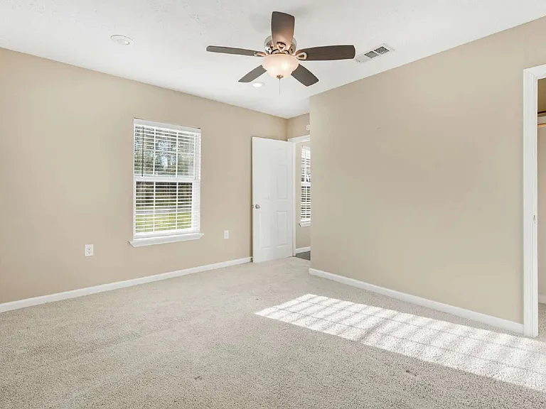 2102 N Galveston Ave — Photo 11