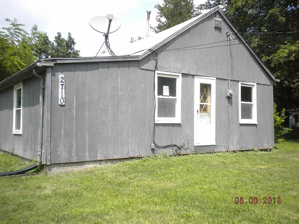 1st image of 2710 Woodland Dr