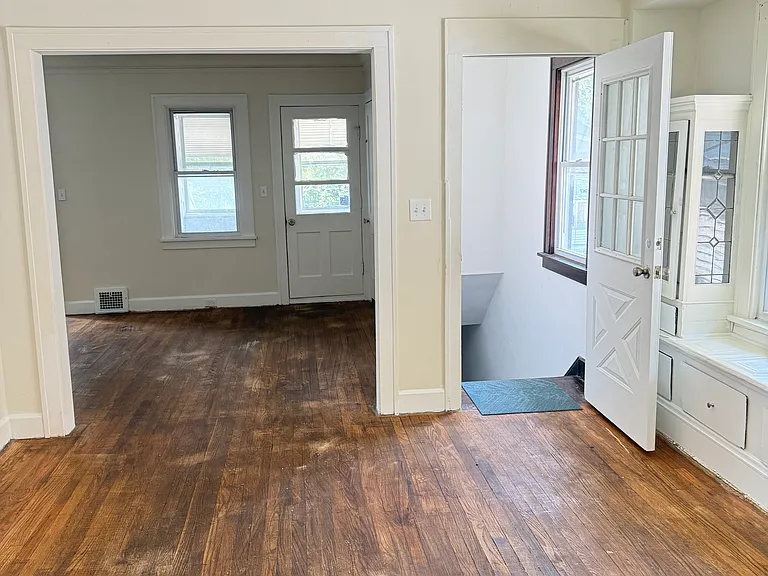 16007 Huntmere Ave #2 — Photo 4