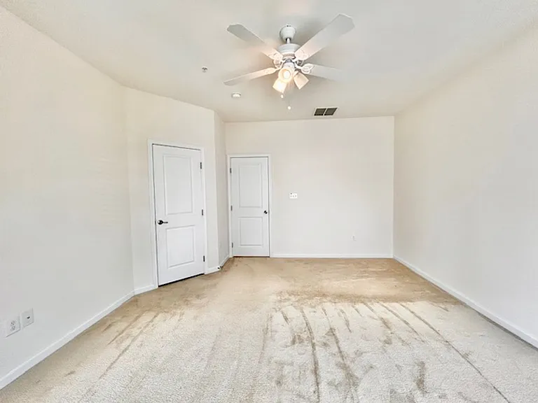 7473 Singers Way — Photo 32