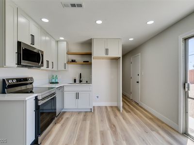 709 Rossmoyne Ave, North Las Vegas, NV, 89030