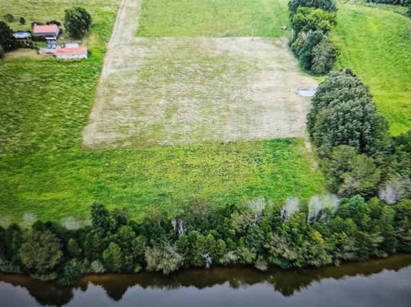 4 Smith Bend Ln, Gainesboro, TN 38562