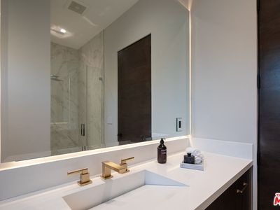 2371 Achilles Dr, Los Angeles, CA, 90046