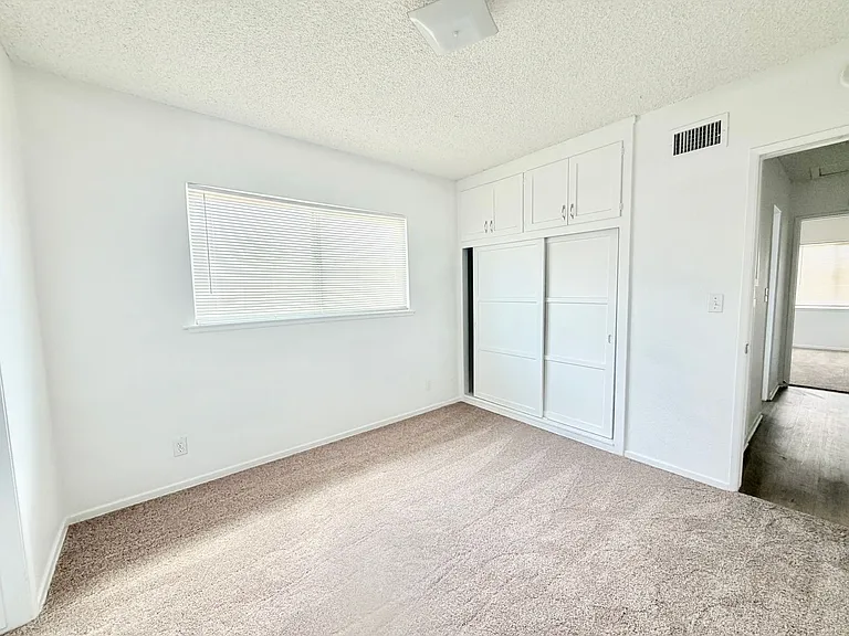 1514 N Hacienda Blvd — Photo 7