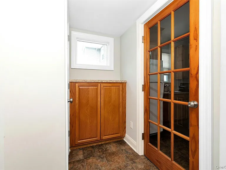 747 Pelhamdale Ave #1 — Photo 16