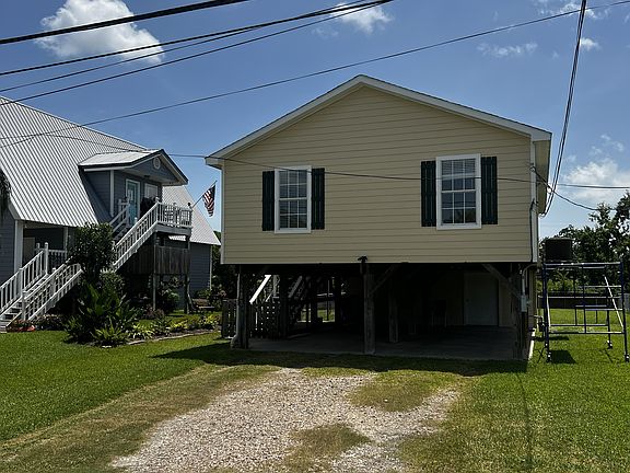 2nd image of 233 13th St
