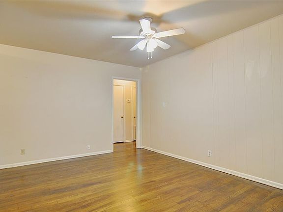 4th image of 1713 Stewart Dr