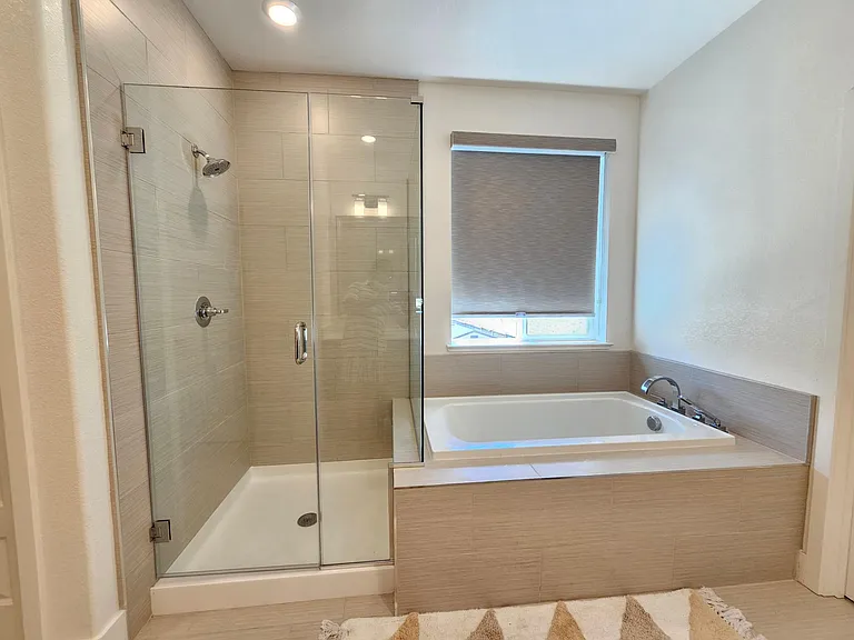 17584 Capricorn Ct — Photo 26