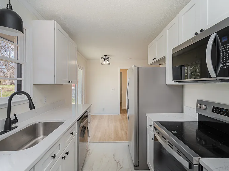 122 Brookside Dr — Photo 10
