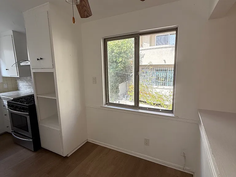 7231 Franklin Ave #2 — Photo 28