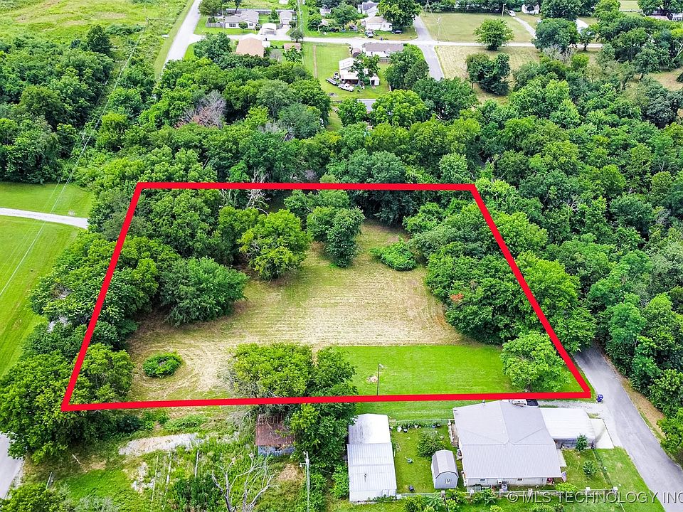 1st image of 608 S Cherokee St