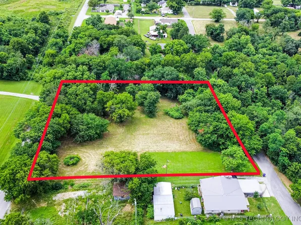 608 S Cherokee St, Locust Grove, OK 74352