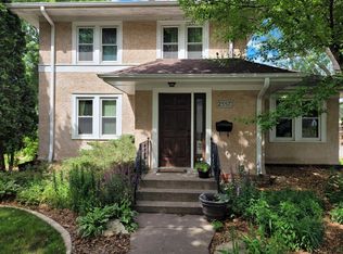 2557 Margaret St N, North Saint Paul, MN 55109