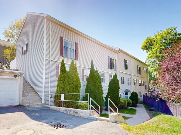 110 Coolidge Hill Rd APT 4, Watertown, MA 02472