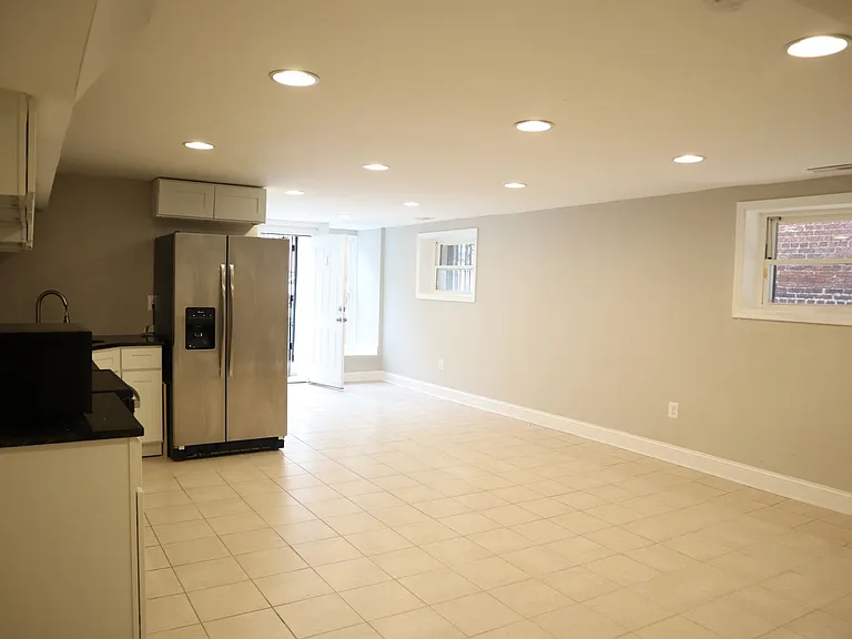 2206 N Charles St — Photo 13
