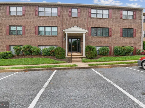 6 Choate Ct #6C, Towson, MD 21204