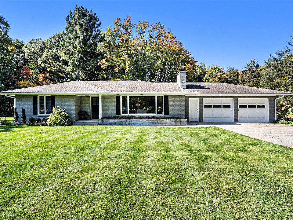 1st image of 14543 Lakeshore Dr