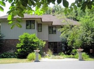 32W711 Honey Hill Cir, Wayne, IL
