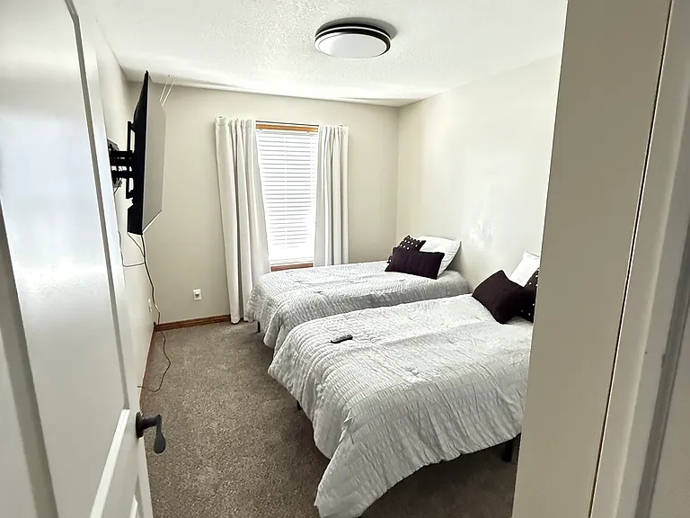 825 Linden St — Photo 9