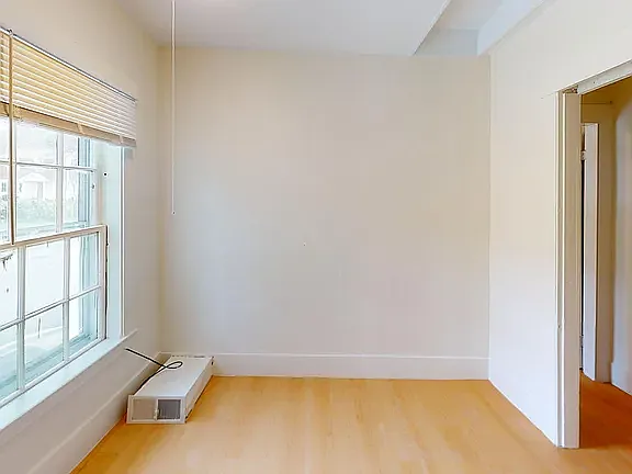 2 bed, 734 sqft, $1,900 — Photo 3