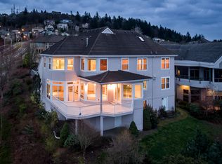 9233 SE Pennington Ct, Happy Valley, OR 97086