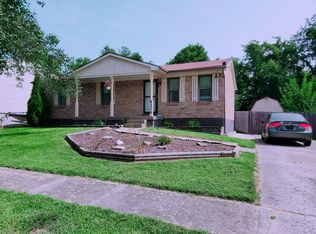 8209 Sandidge Dr, Louisville, KY 40228