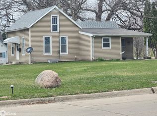 409 3rd St NW, Hampton, IA 50441