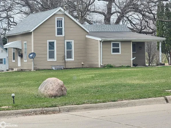409 3rd St NW, Hampton, IA 50441
