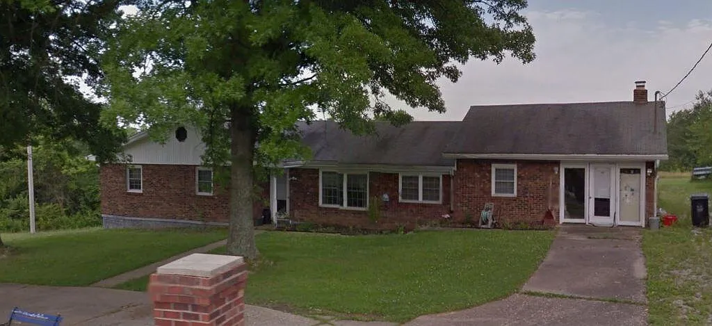 829 Stephens Rd photo 1