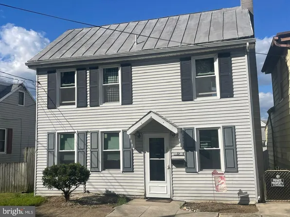 31 E Factory St, Mechanicsburg, PA 17055