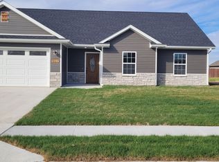 917 S Columbia St, Centralia, MO 65240