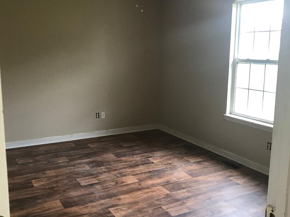 2nd image of 533 Indian Ave
